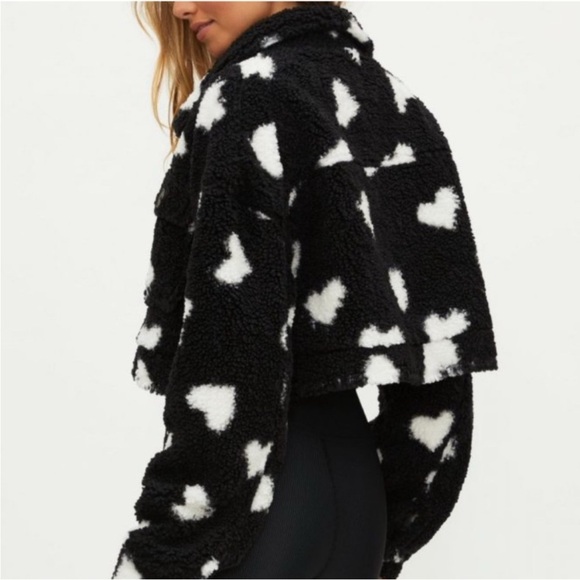Beach Riot Devin Sherpa heart fuzzy crop jacket - Picture 3 of 16